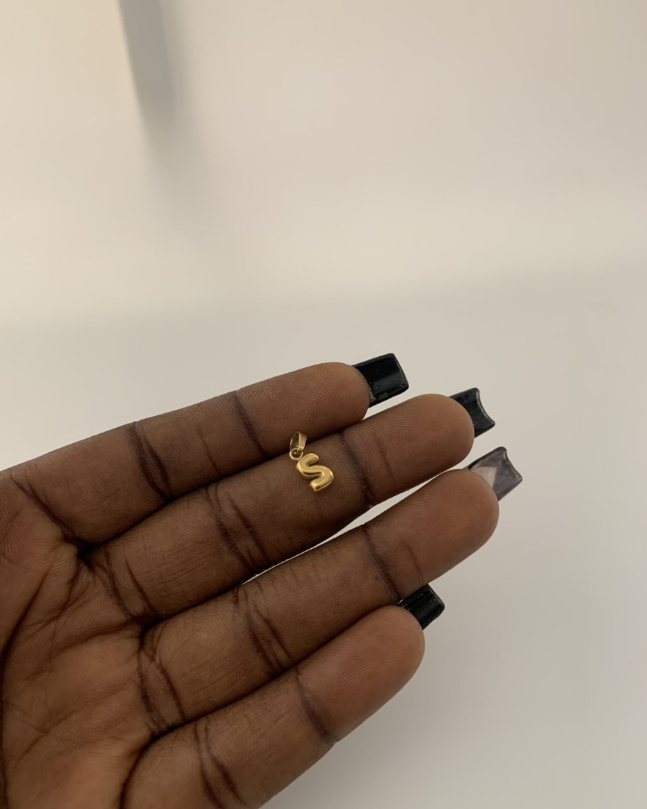INITIAL S PENDANT