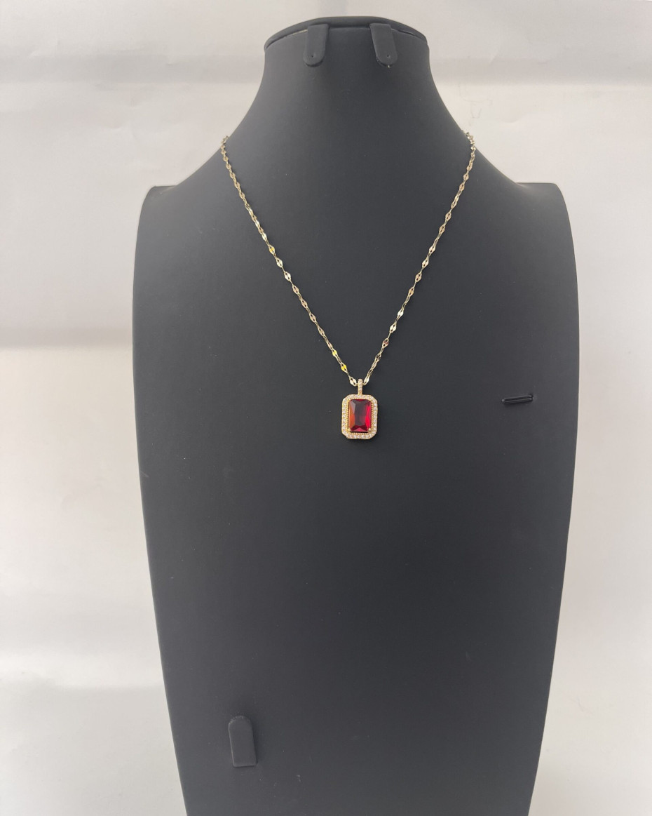 RED STONE NECKLACE