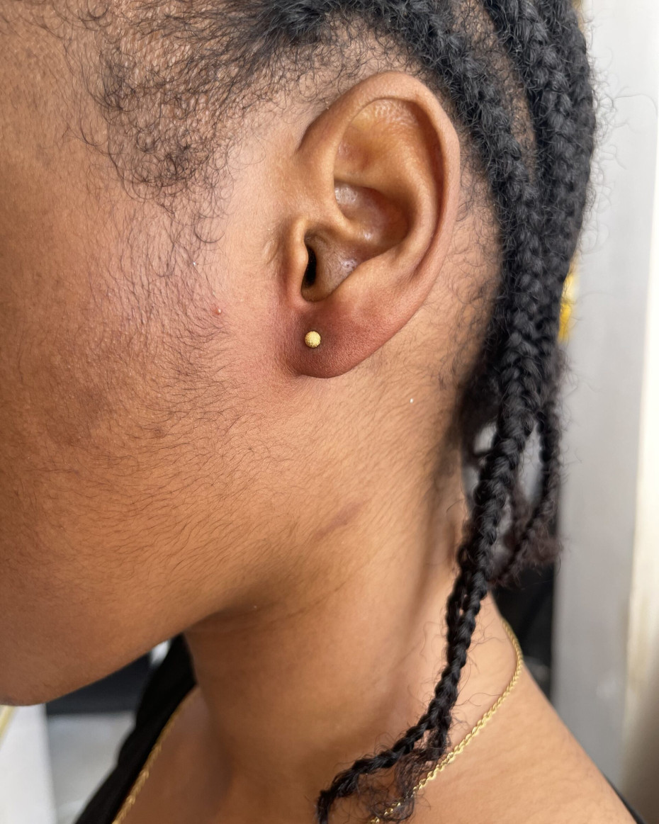 2MM GOLD REPLICA STUD, photo 2