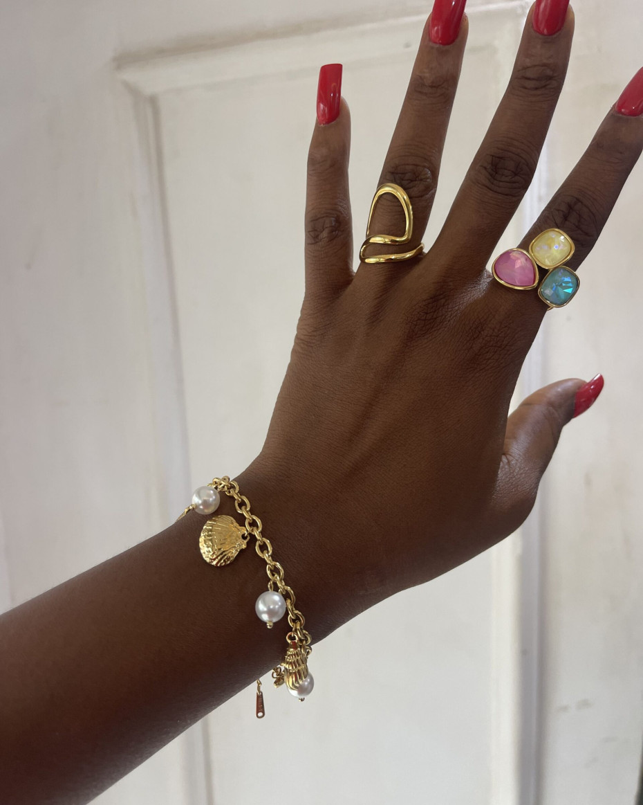 OBIANUJU RING, photo 2