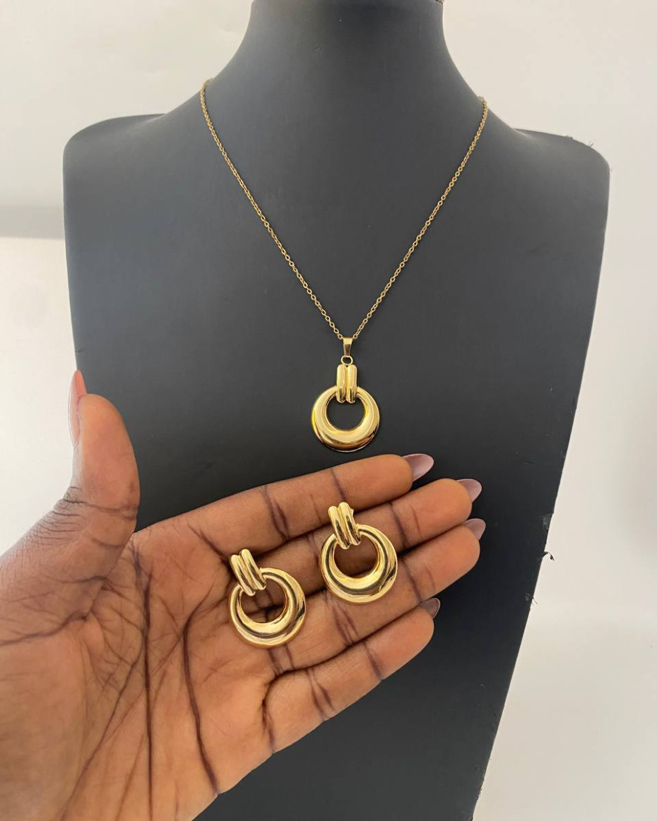 EXQUISITE SET