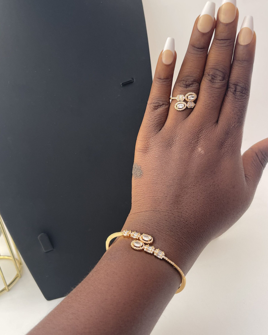 CAMEROON BANGLE AND RING GOLD