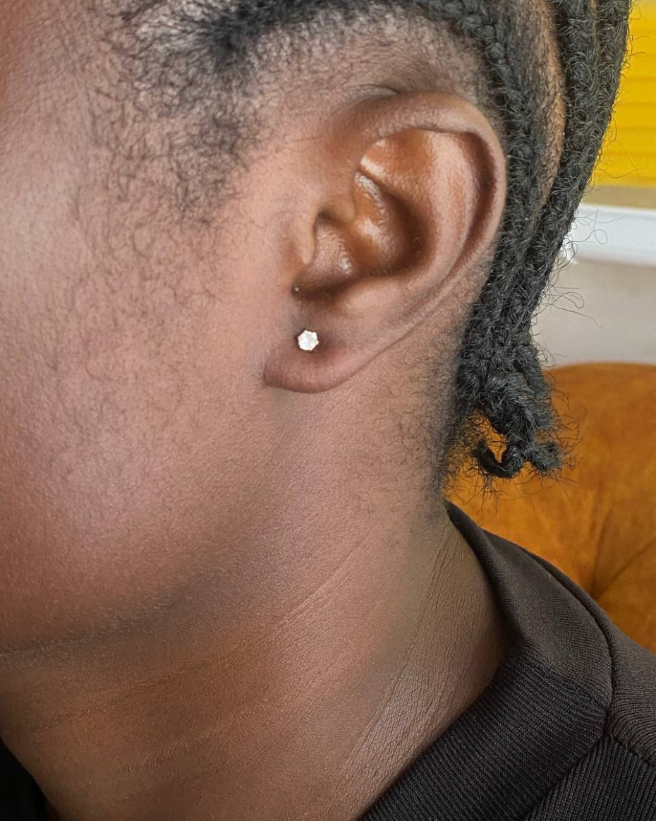 STONE STUD, photo 2