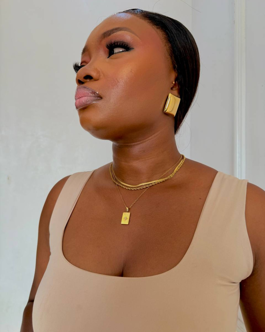 ANJOLA GOLD NECKLACE