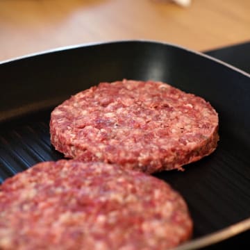 Priprema jela Burgeri Dryaged Jokić faza 2