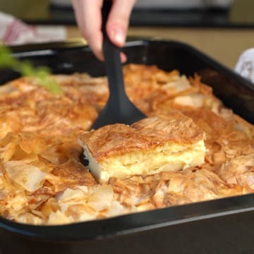 Priprema jela Gibanica na domaćinski način faza 4