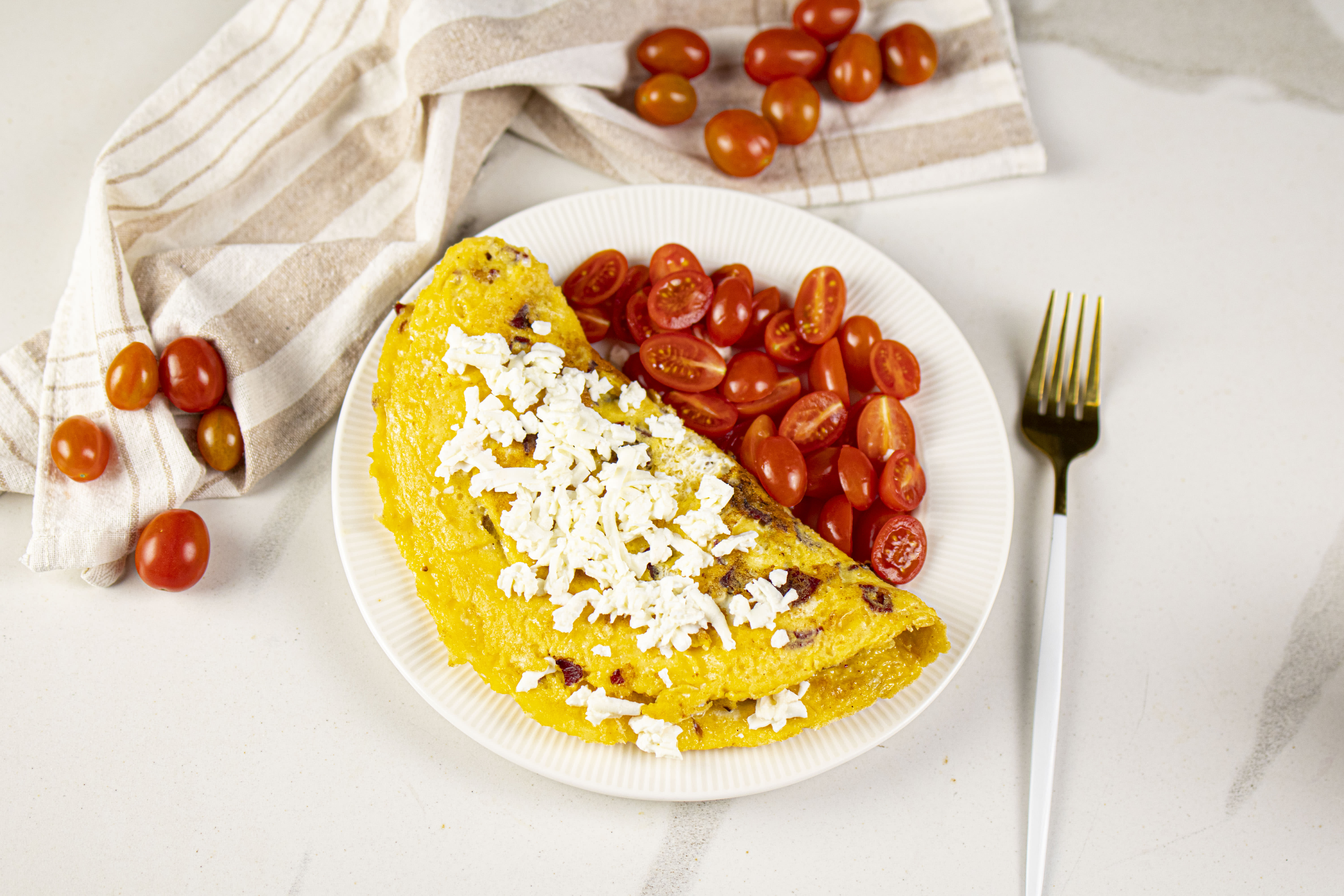 Omlet sa slaninom i mocarelom