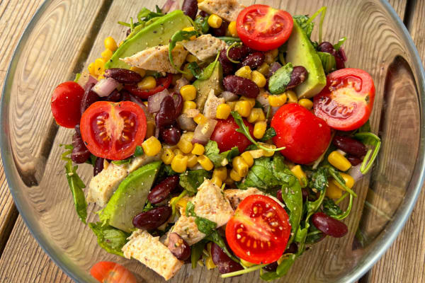 Meksička salata sa piletinom