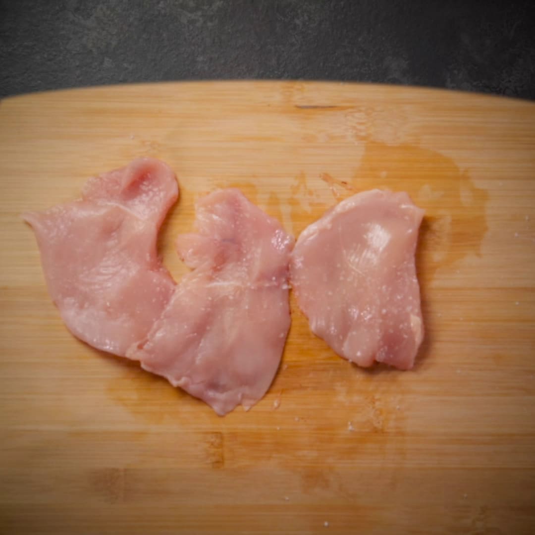 Priprema jela Pohovana piletina sa aromatizovanim pireom od krompira faza 2