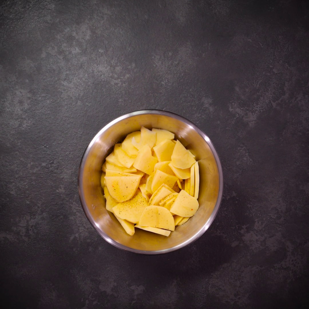 Priprema jela Musaka sa mesom i krompirom faza 2