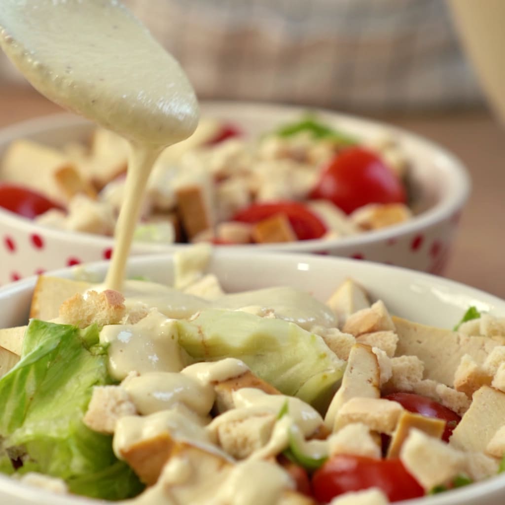 Priprema jela Veganska Cezar salata sa dimljenim tofuom faza 2