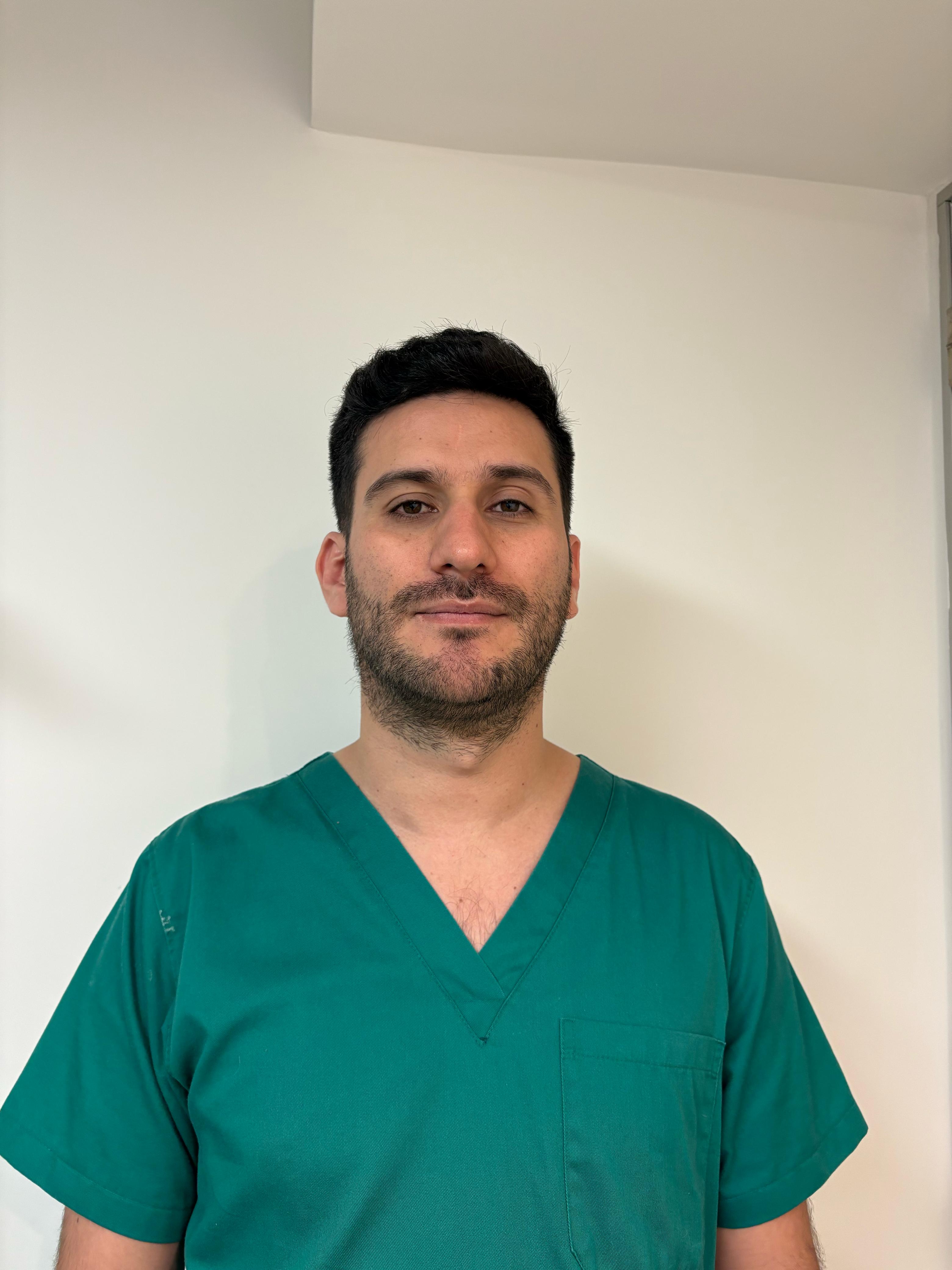 Dr. Juan David González