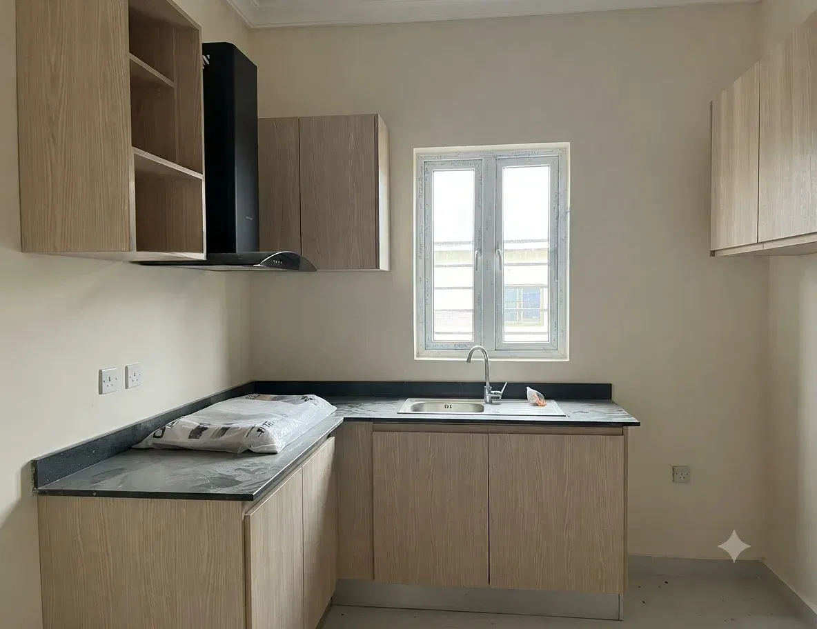 2-bedroom rental in Akoka — photo 3