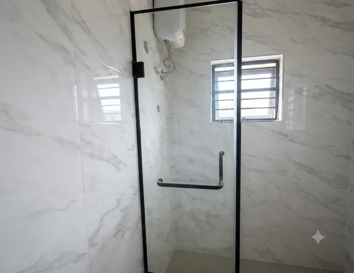 2-bedroom rental in Akoka — photo 4