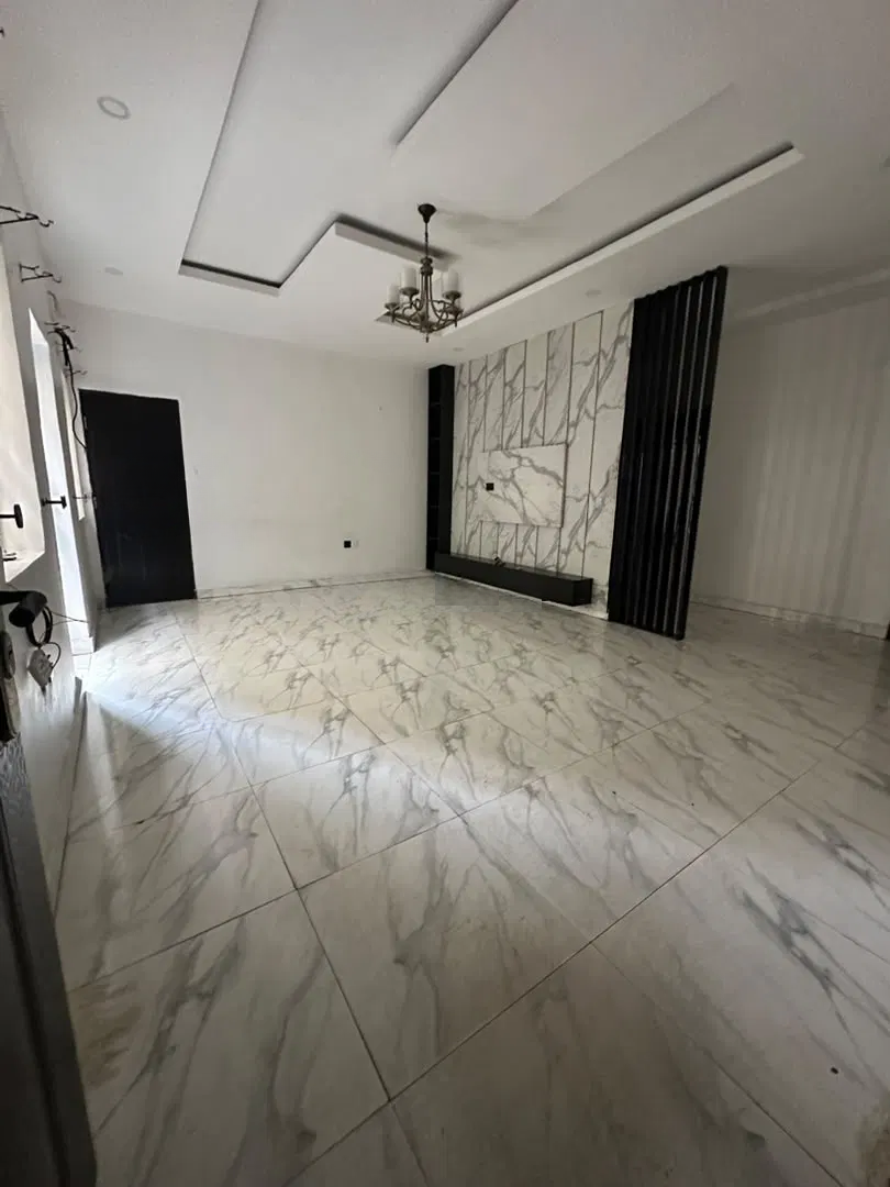 3-bedroom rental in Yaba — photo 2
