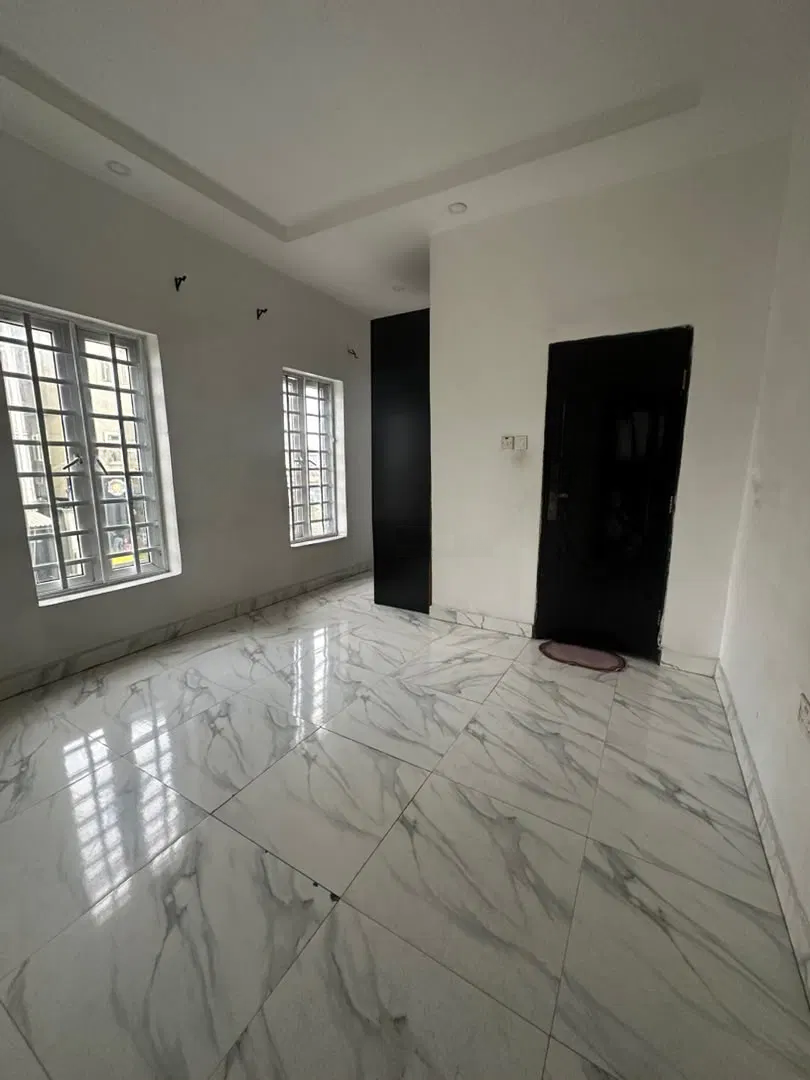 3-bedroom rental in Yaba — photo 3