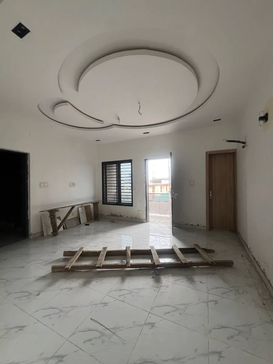 2-bedroom rental in Akoka — photo 3