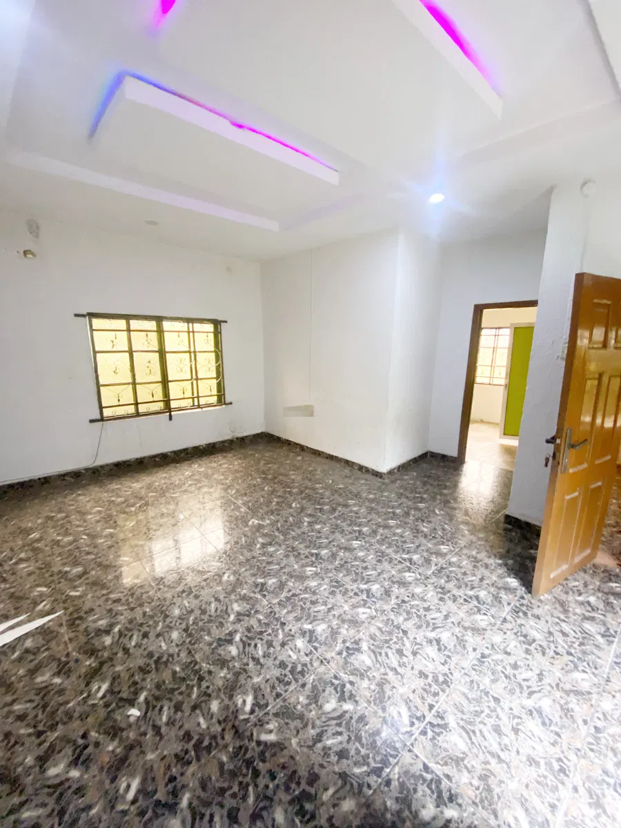 1-bedroom rental in Omole Phase 2 — photo 2