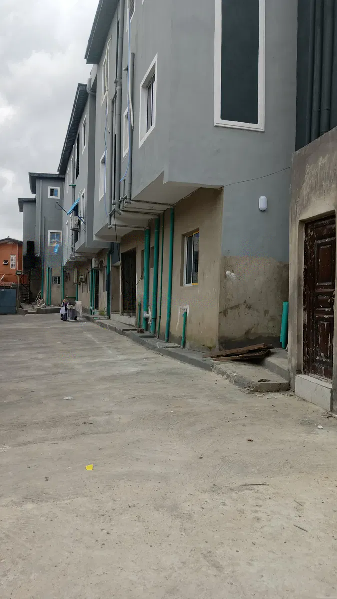 2-bedroom rental in Surulere — photo 2