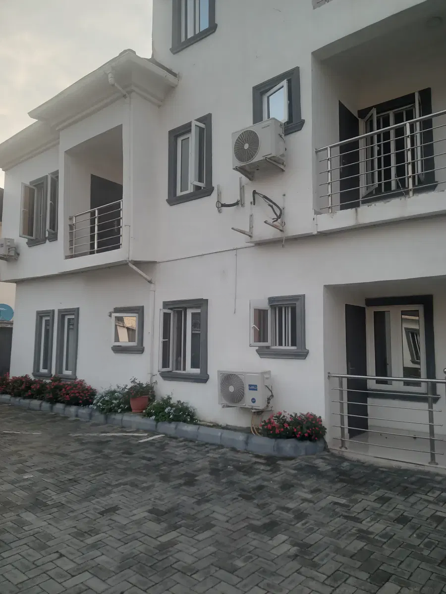 2-bedroom rental in Badore — photo 1