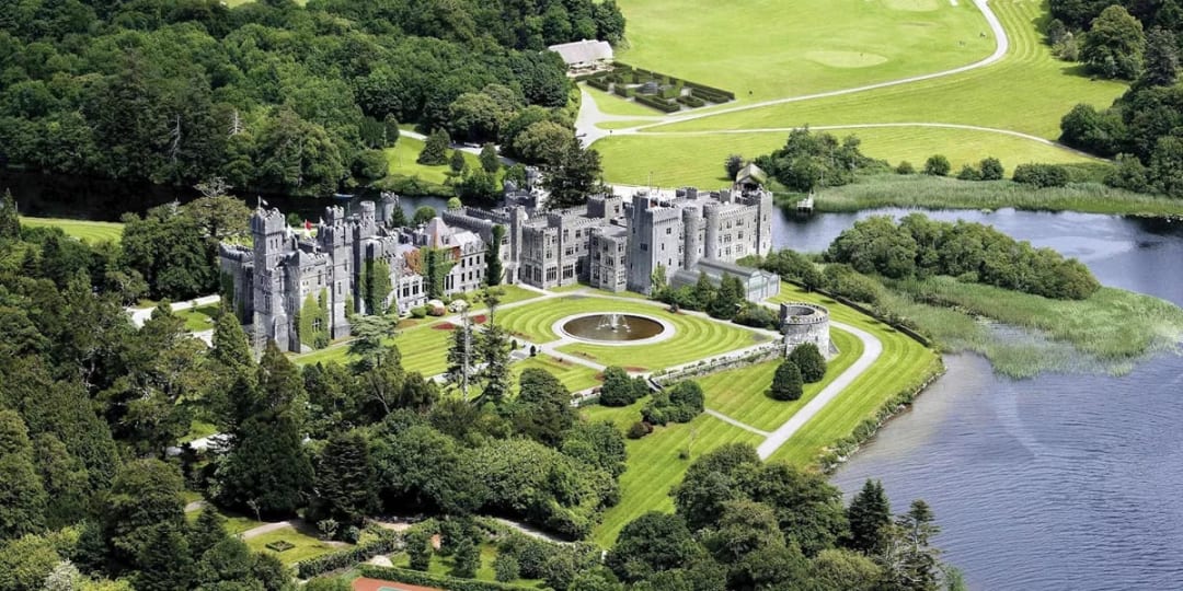 Ashford Castle, un ancien château de 800 ans sur les rives du Lough Corrib