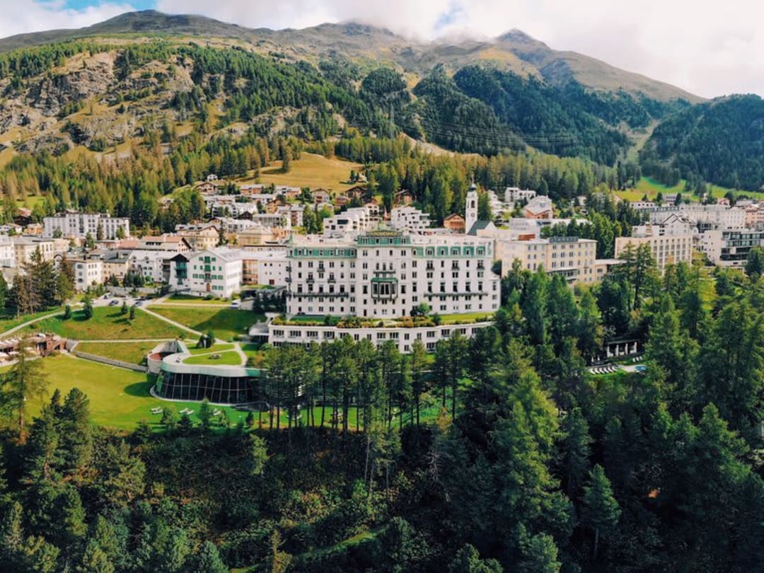 Grand Hotel Kronenhof, un hôtel majestueux au cœur de Pontresina - Hôtels - vue panoramique