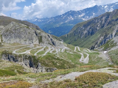Grand Tour of Switzerland - Photo Spot Tremola