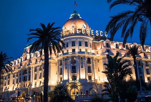 Le Negresco, un joyau Belle Époque sur la Promenade des Anglais - Hôtels - vue panoramique