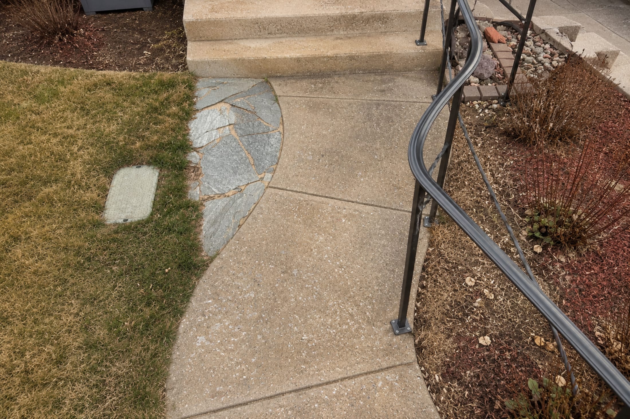 Driveway and Walkway Concrete Cleaning — before