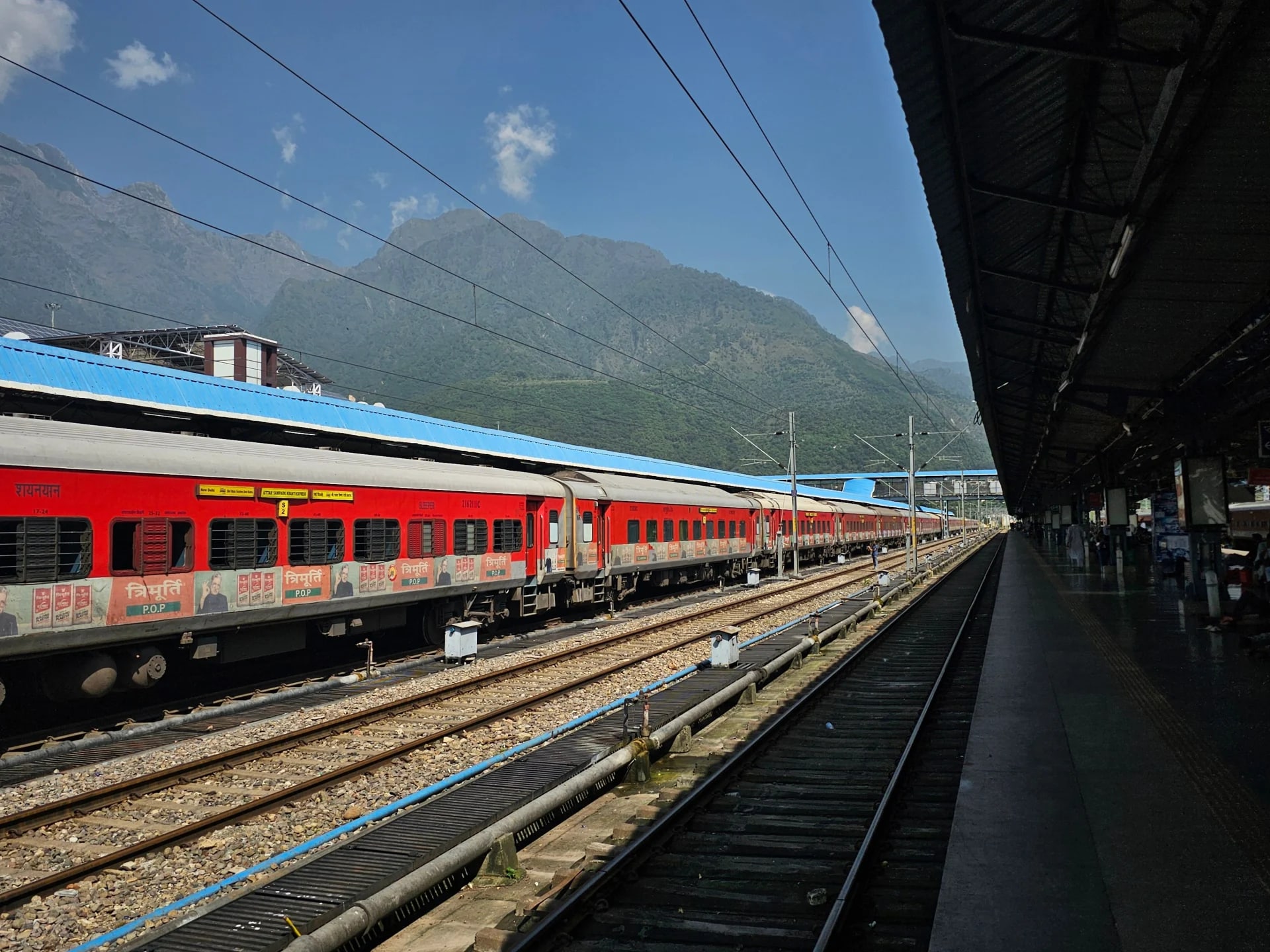 Railways fines caterers ₹5.13 Cr, terminates 6 contracts: Here's why?