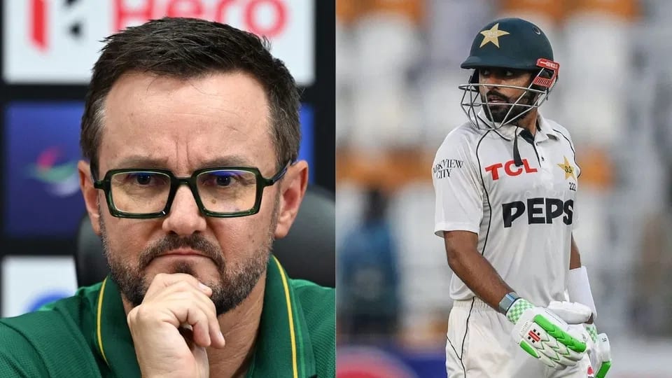 Mike Hesson coaching the Pakistan cricket team during practice.