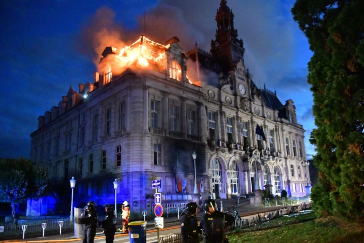 Historic French Town Hall Destroyed Amid Protests After 140 Years