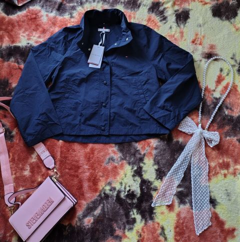Chamarra ligera Tommy Hilfiger para mujer - Nueva