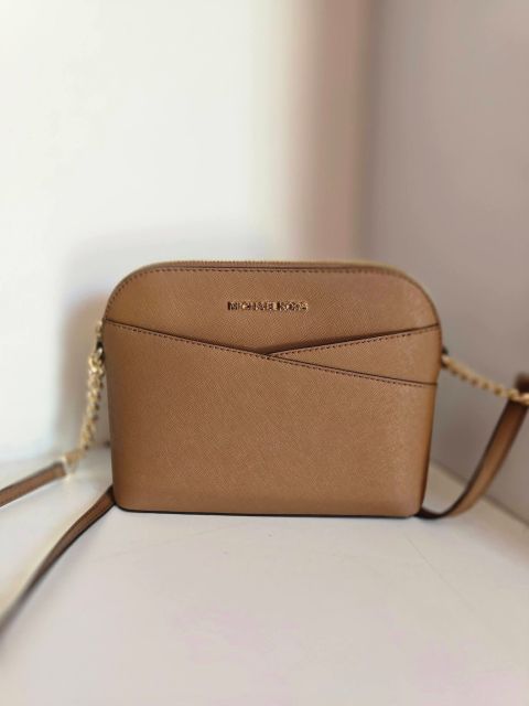 Set de Bolsos Michael Kors y Guess