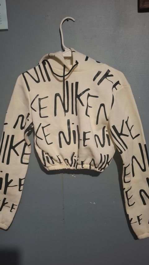 Lote de Ropa Variada - Playeras y Sudadera