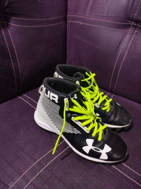 Tenis Under Armour para Deportes