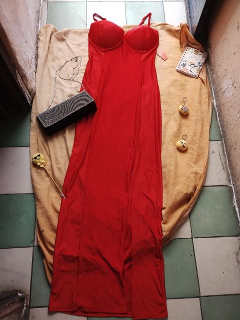 Vestido Largo Rojo con Tirantes