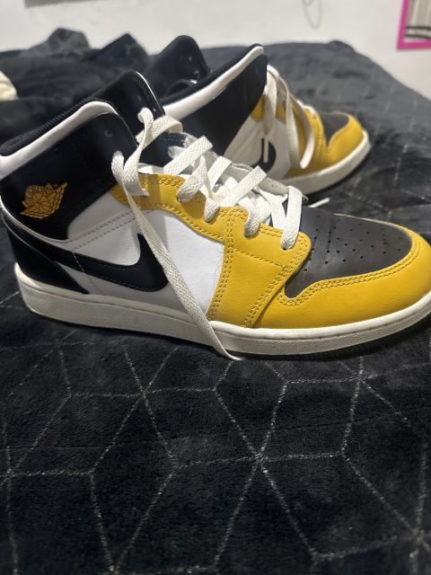 Tenis Nike Air Jordan 1 Retro High OG - Talla 7Y