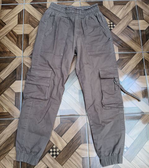 Pantalones Cargo Color Marrón
