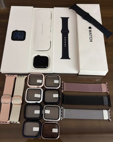 Apple Watch SE 3 (GPS) 44mm con correas y accesorios