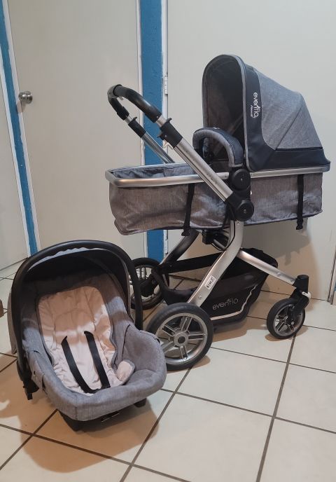 Carriola y Asiento para Bebé Evenflo