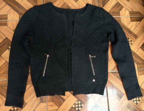 Chamarra Negra de Tejido con Zipper UNITALLA