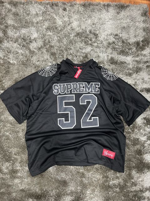 Playera Supreme Negra con Diseño 52 - Talla XL