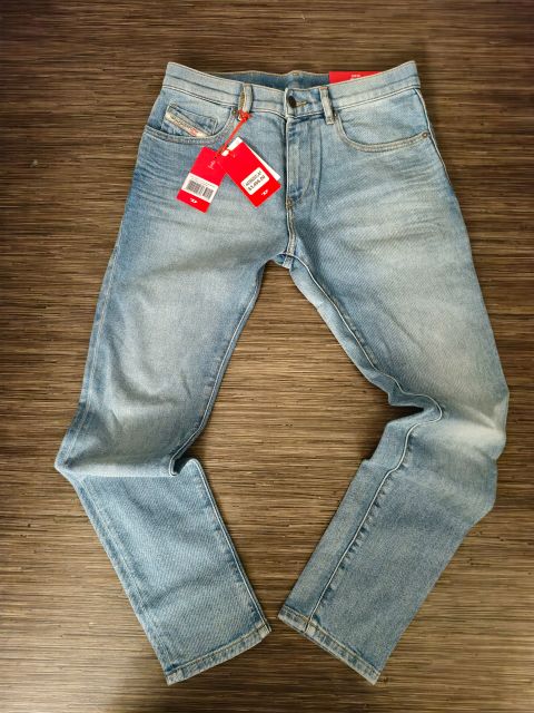 Jeans Diesel Industry Slim Fit Nuevos con Etiquetas