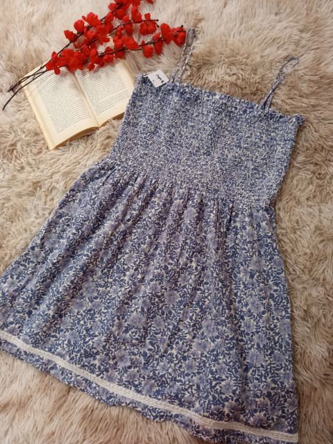Vestido Corto Floral Sin Mangas