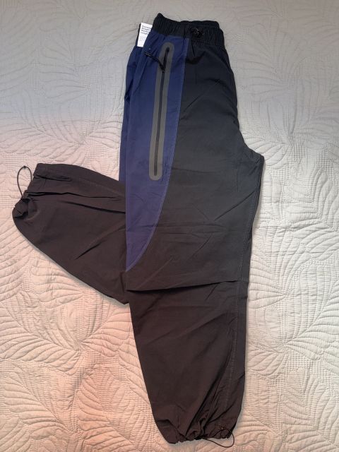 Pantalones deportivos Nike NUEVOS Y ORIGINALES