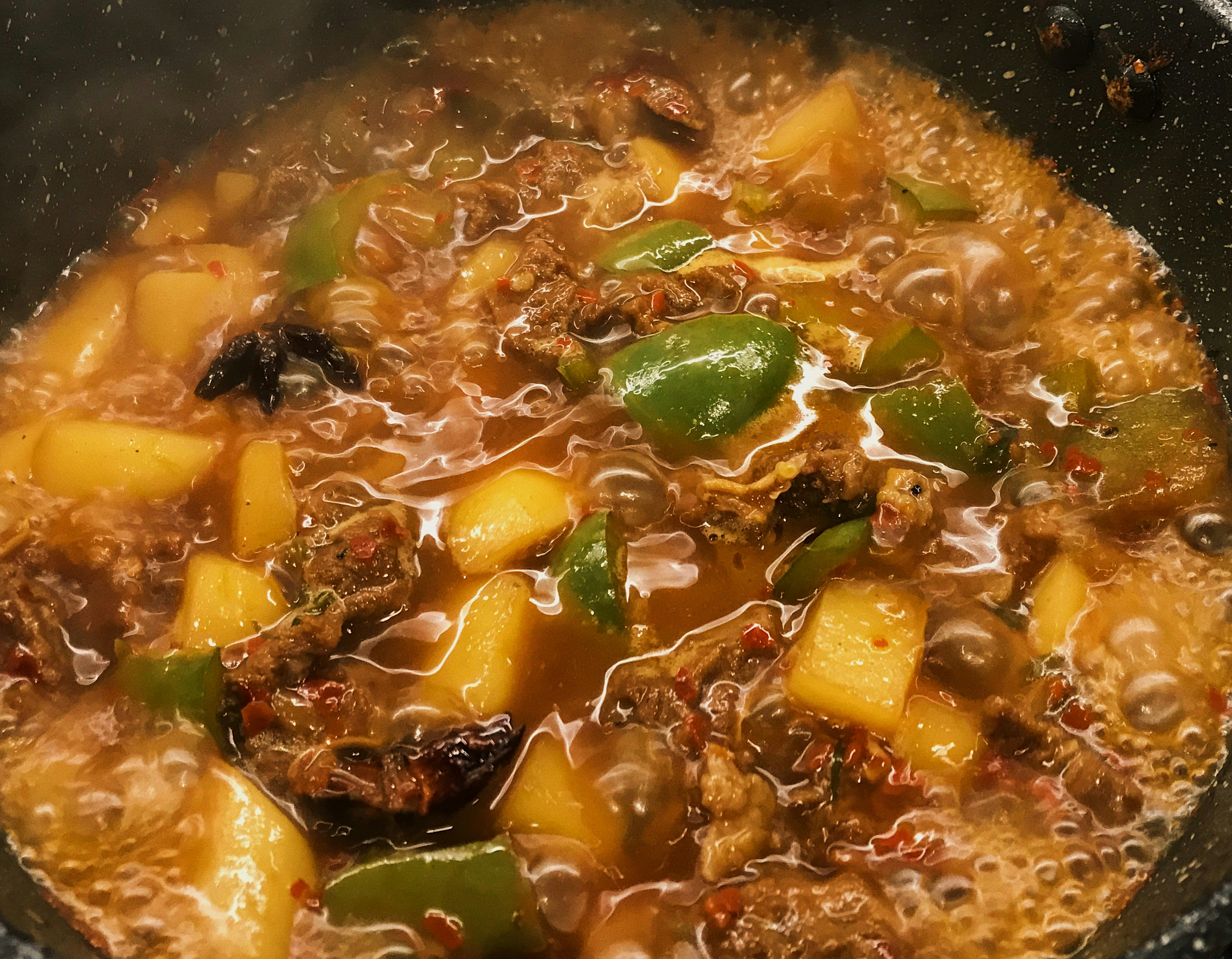 Klassisches Rindergulasch - Einfaches Rezept auf Leckere Rezepte