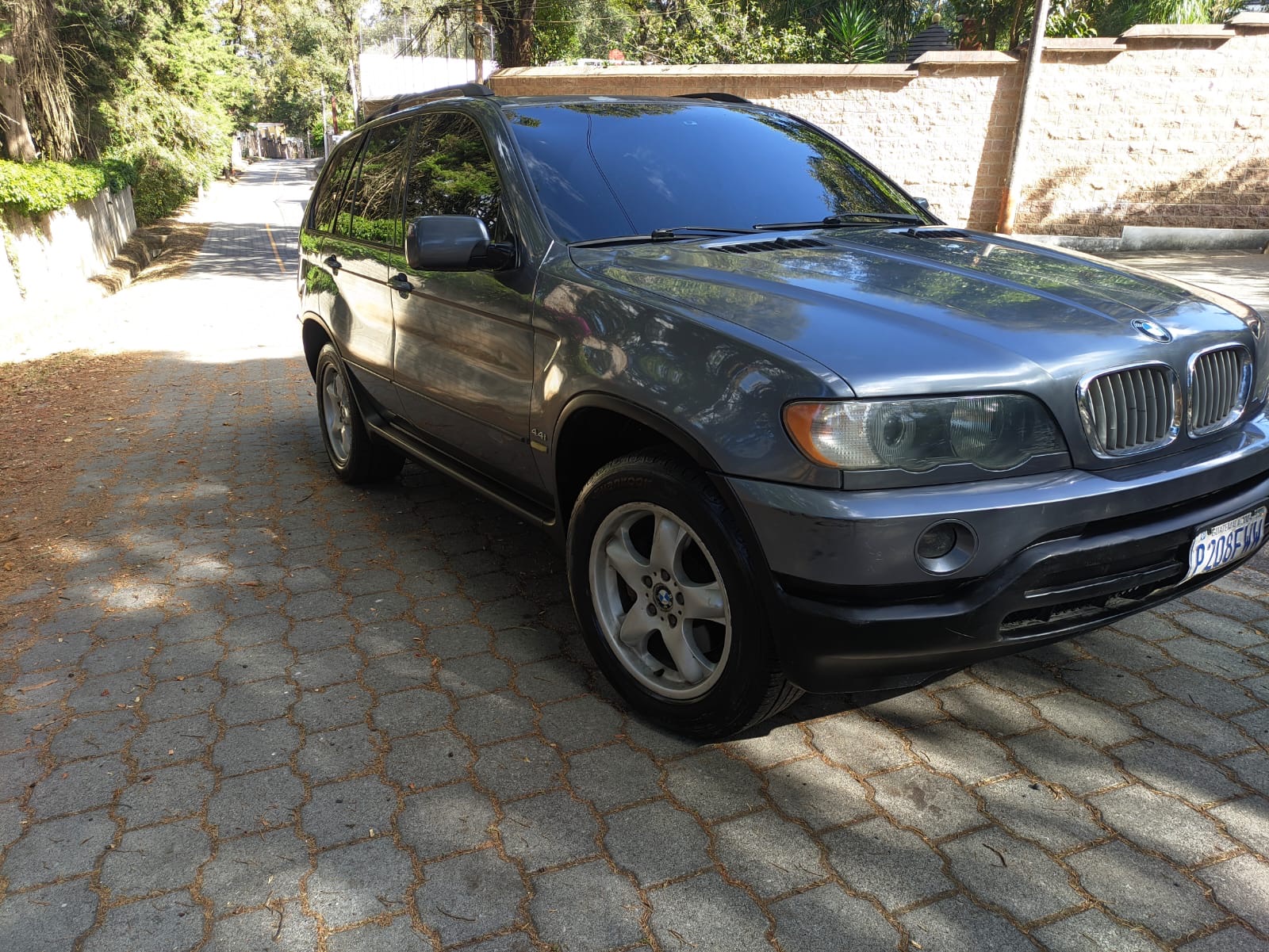 Bmw E53 2004 — foto 2