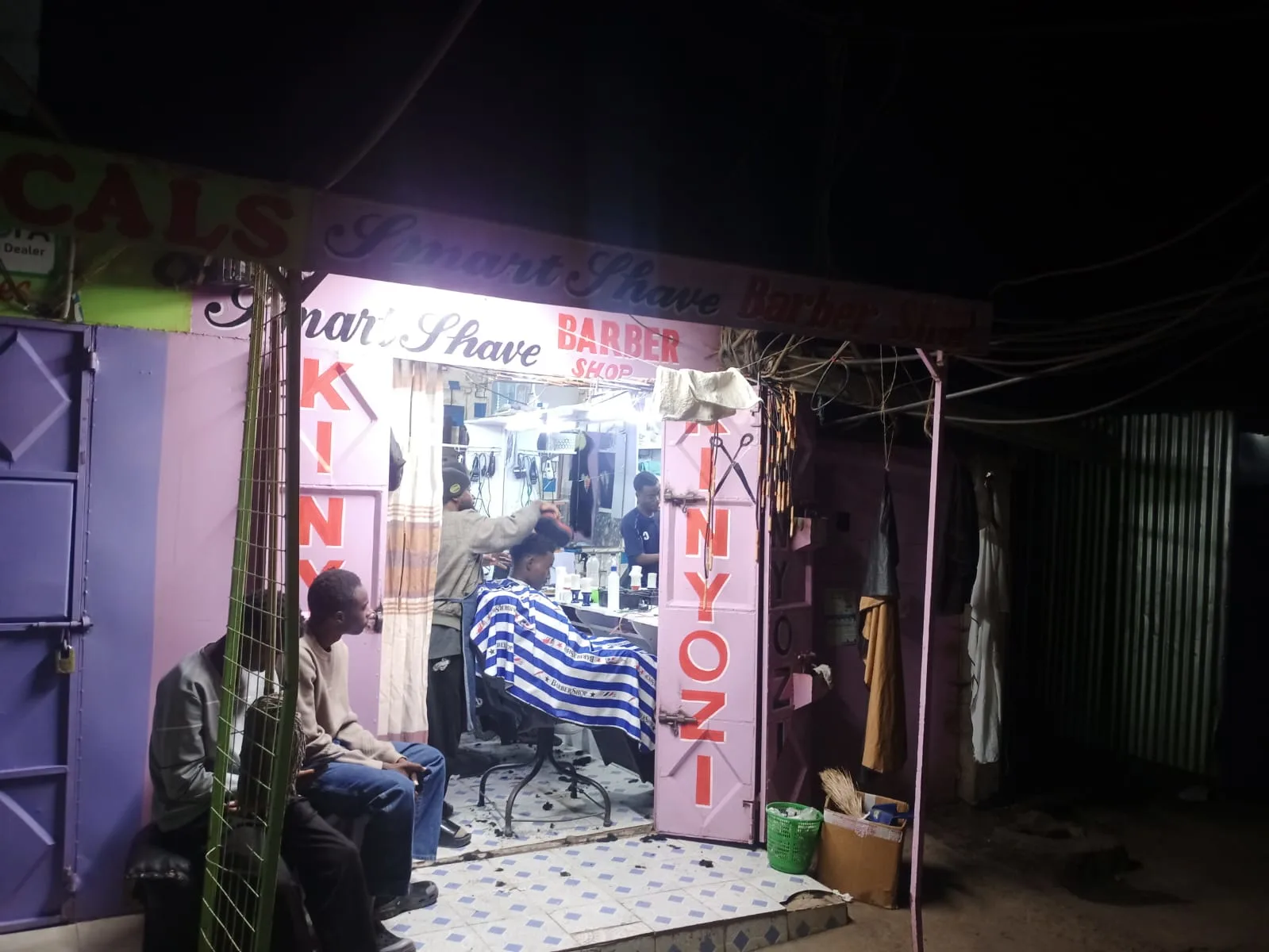 Smart shave barbershop