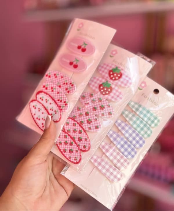Hairclips x6 🍒🍓